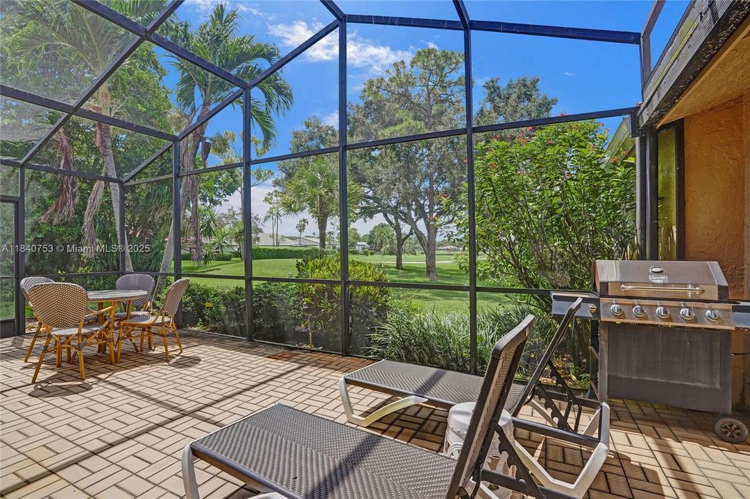 最近售出: $475,000 (2 贝兹, 2 浴室, 3158 平方英尺)