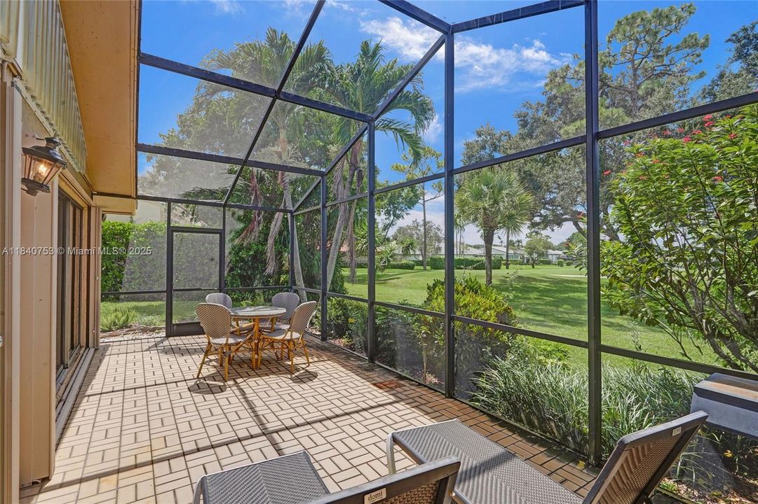 最近售出: $475,000 (2 贝兹, 2 浴室, 3158 平方英尺)