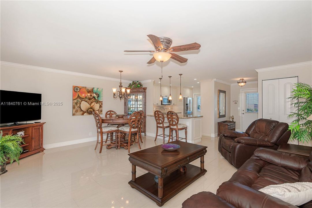 Recently Sold: $269,900 (2 beds, 2 baths, 1100 Square Feet)