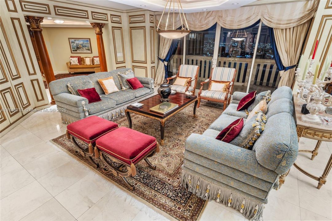 待售: $3,995,000 (5 贝兹, 6 浴室, 4281 平方英尺)