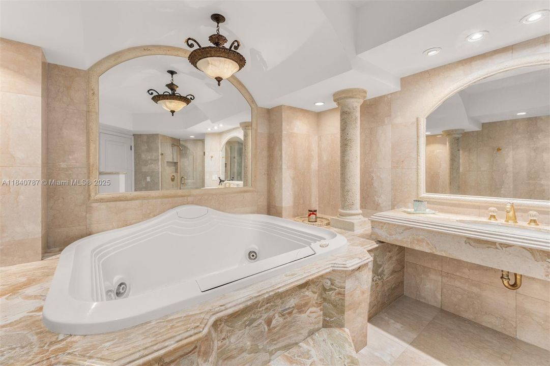 待售: $3,995,000 (5 贝兹, 6 浴室, 4281 平方英尺)