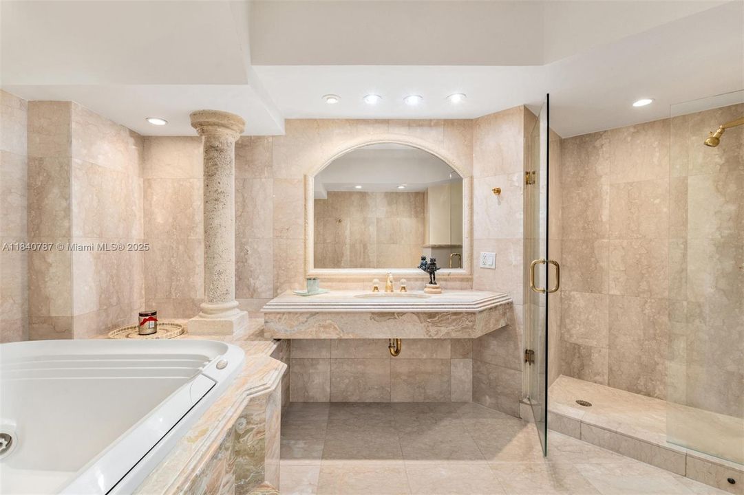 待售: $3,995,000 (5 贝兹, 6 浴室, 4281 平方英尺)