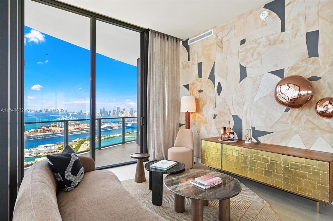 For Sale: $21,000,000 (5 beds, 6 baths, 6060 Square Feet)