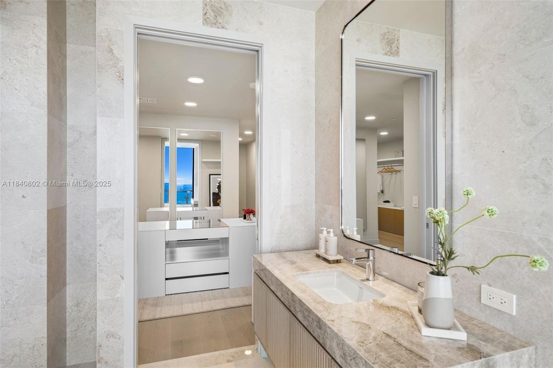 For Sale: $21,000,000 (5 beds, 6 baths, 6060 Square Feet)