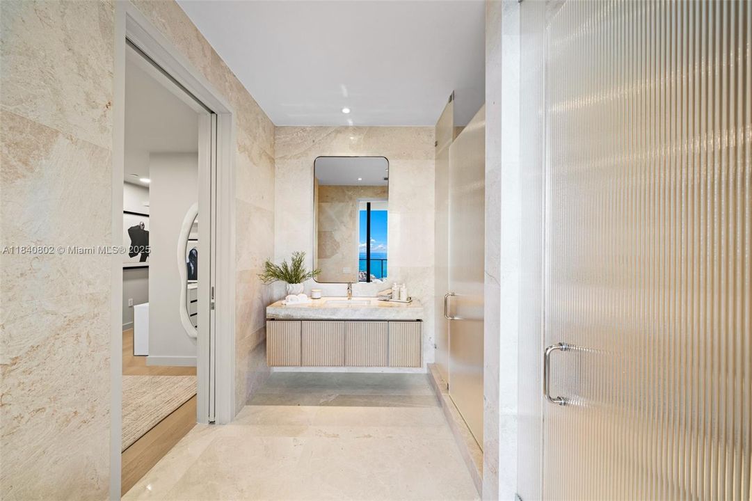 For Sale: $21,000,000 (5 beds, 6 baths, 6060 Square Feet)