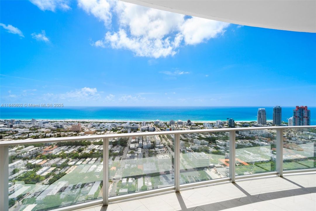 For Sale: $21,000,000 (5 beds, 6 baths, 6060 Square Feet)