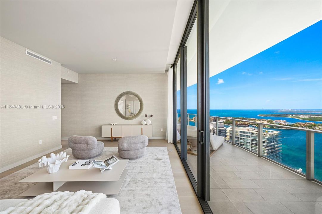 For Sale: $21,000,000 (5 beds, 6 baths, 6060 Square Feet)