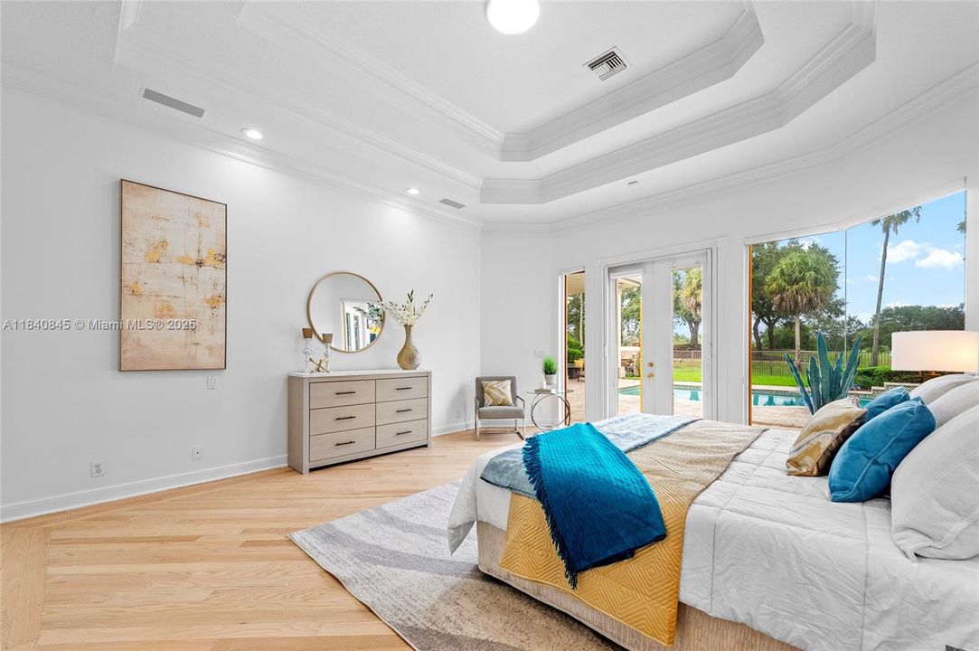 Недавно продано: $3,100,000 (5 спален, 5 ванн, 5167 Квадратных фут)