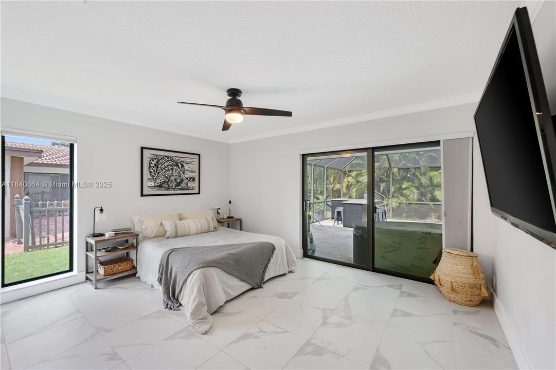 Active With Contract: $595,000 (2 beds, 2 baths, 1175 Square Feet)