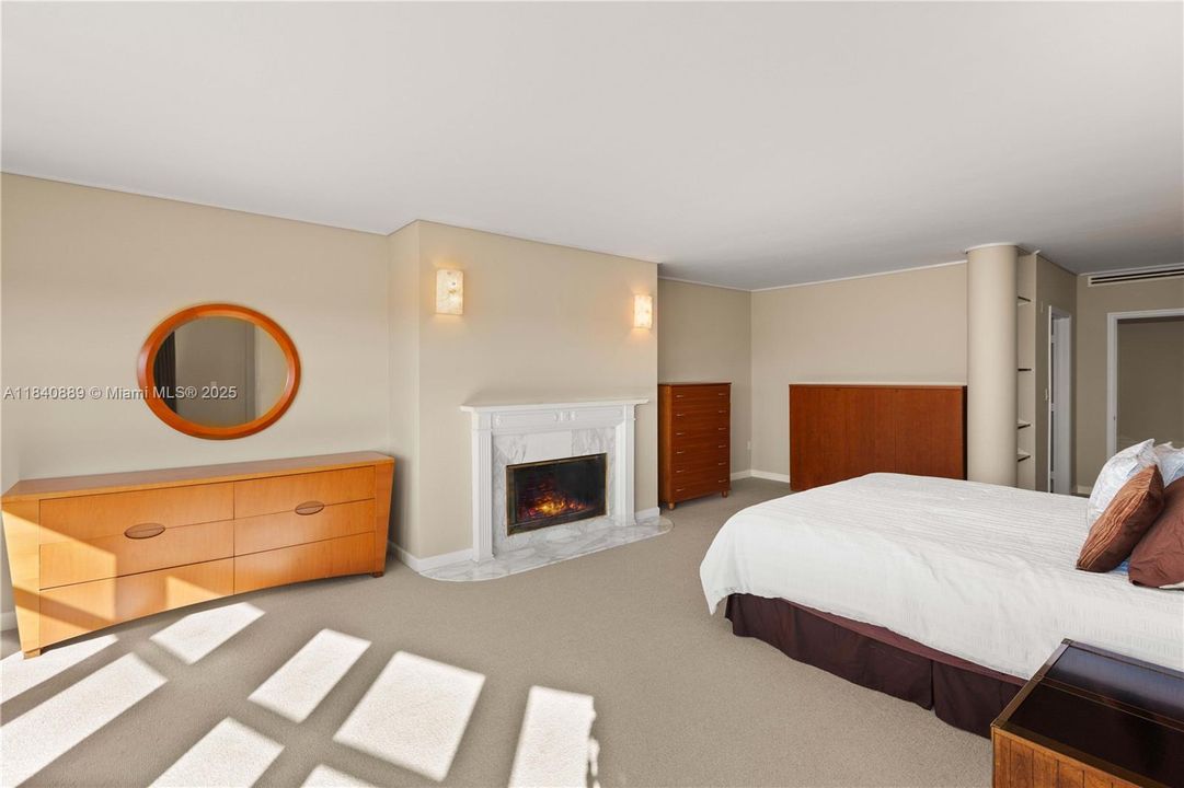 Recently Sold: $1,798,000 (3 beds, 2 baths, 2860 Square Feet)