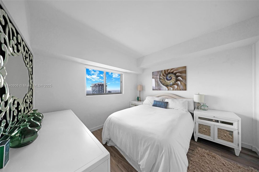 Recently Sold: $745,000 (2 beds, 2 baths, 1143 Square Feet)