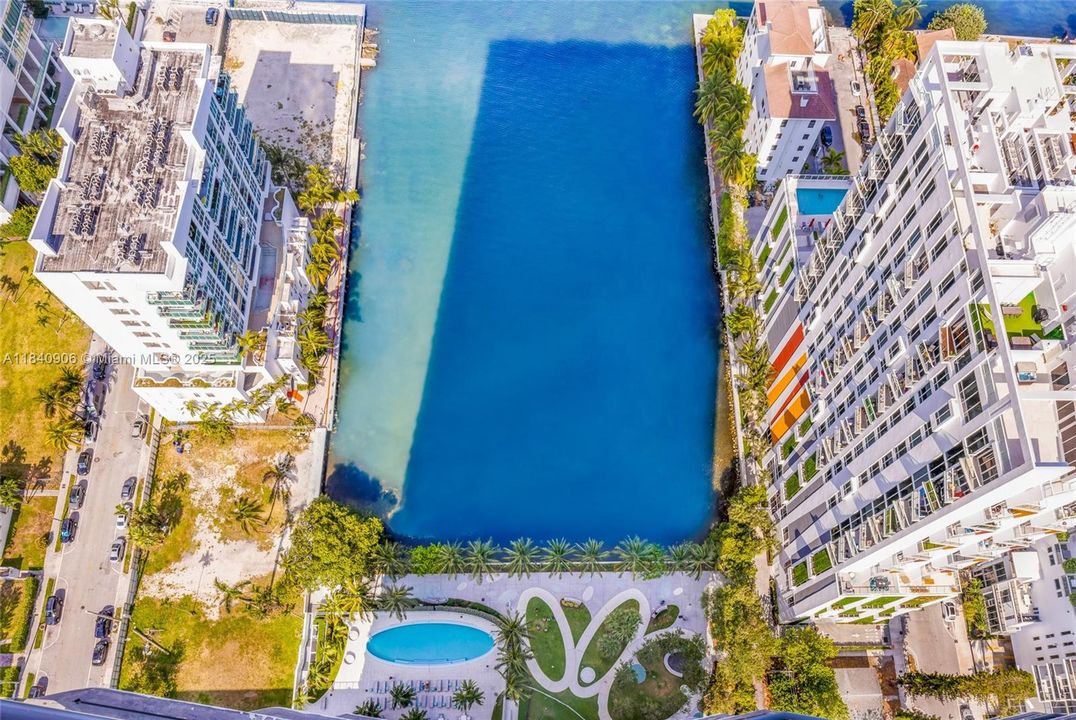 Recently Sold: $745,000 (2 beds, 2 baths, 1143 Square Feet)