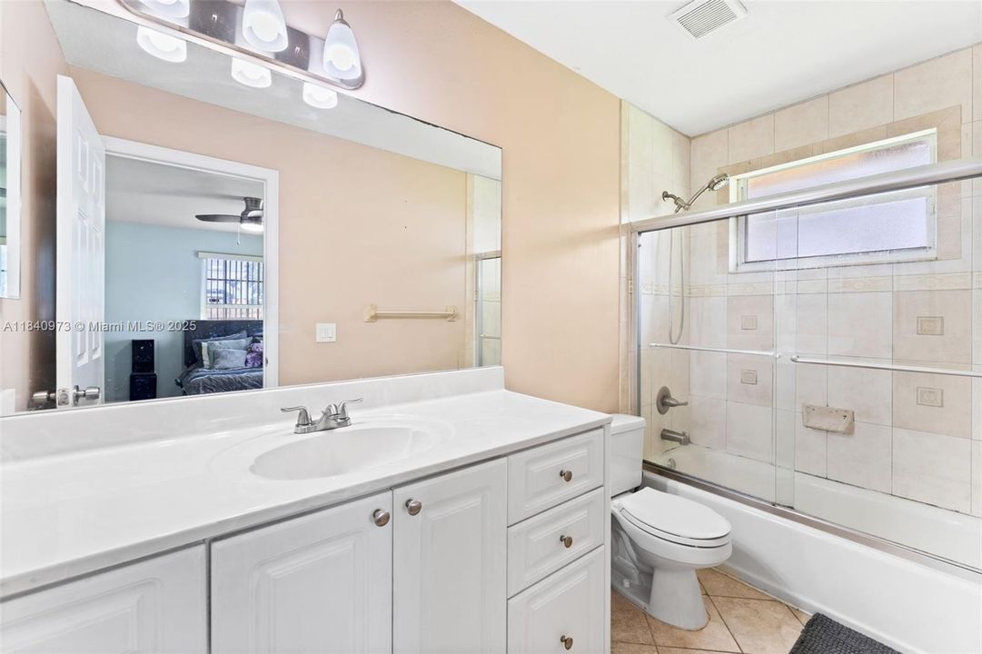 Recently Sold: $399,000 (3 beds, 2 baths, 1680 Square Feet)