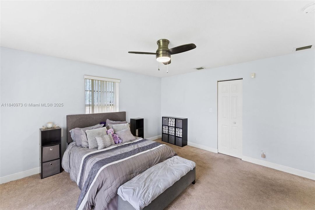 Recently Sold: $399,000 (3 beds, 2 baths, 1680 Square Feet)