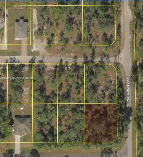 For Sale: $20,000 (0.30 acres)