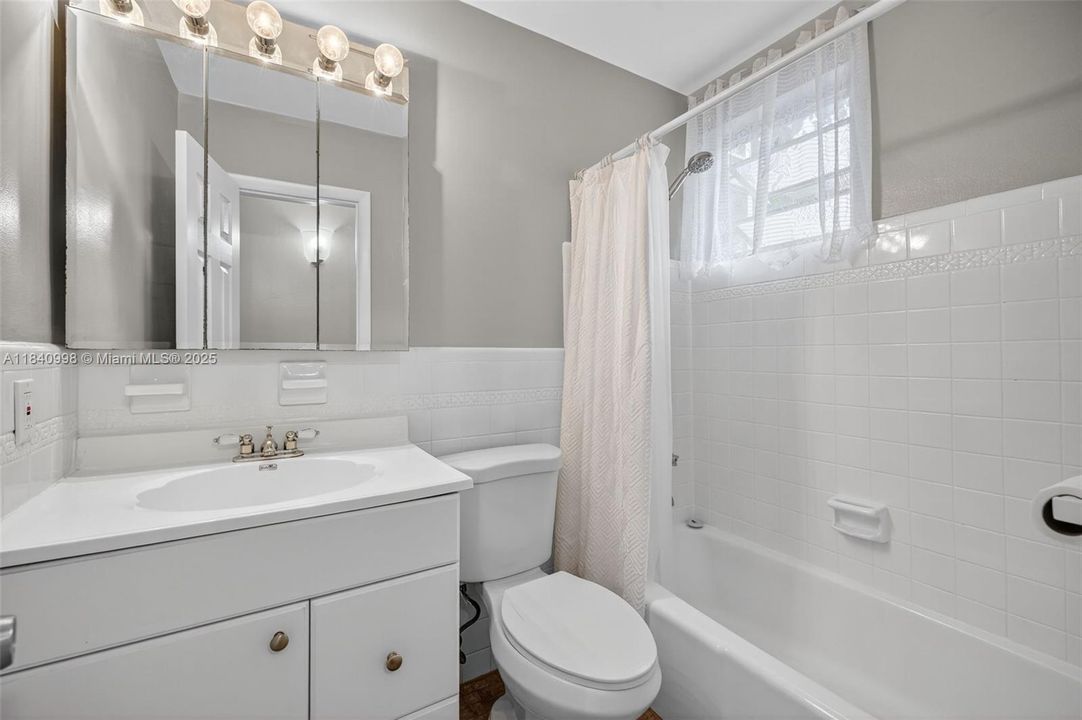 En Venta: $63,900 (1 camas, 1 baños, 688 Pies cuadrados)