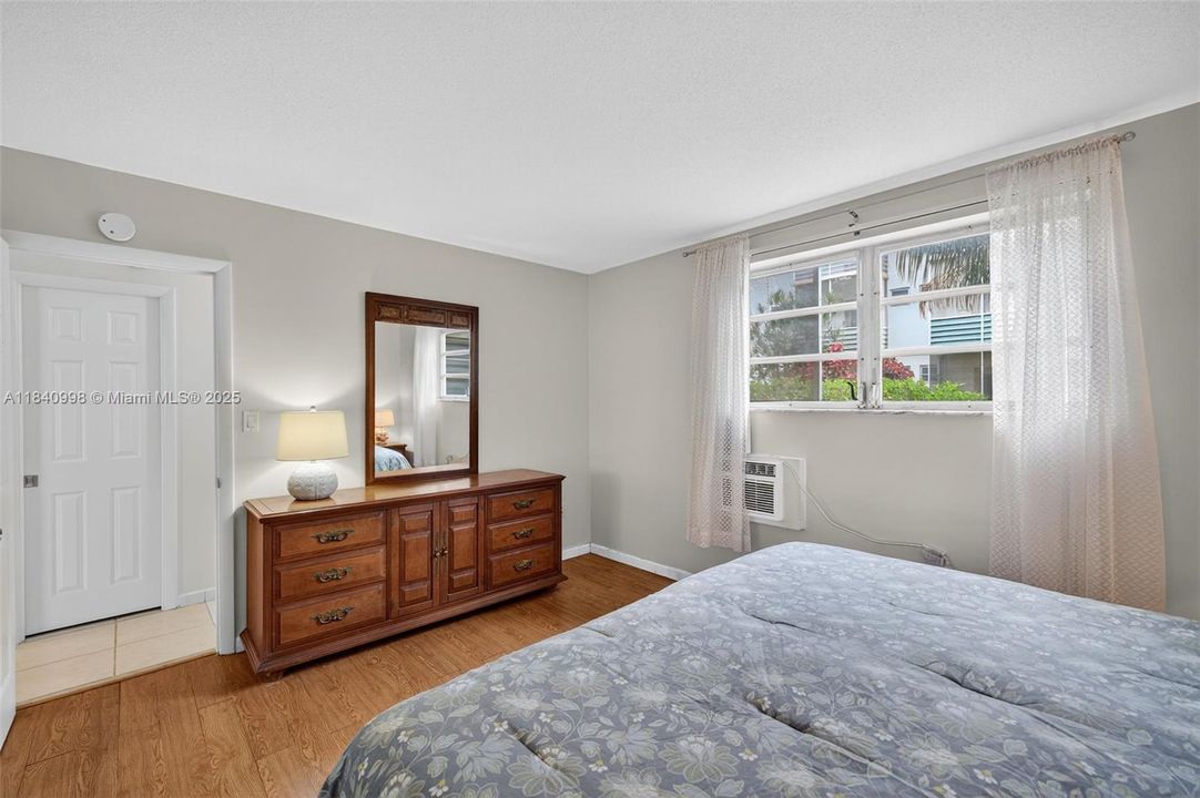 En Venta: $63,900 (1 camas, 1 baños, 688 Pies cuadrados)