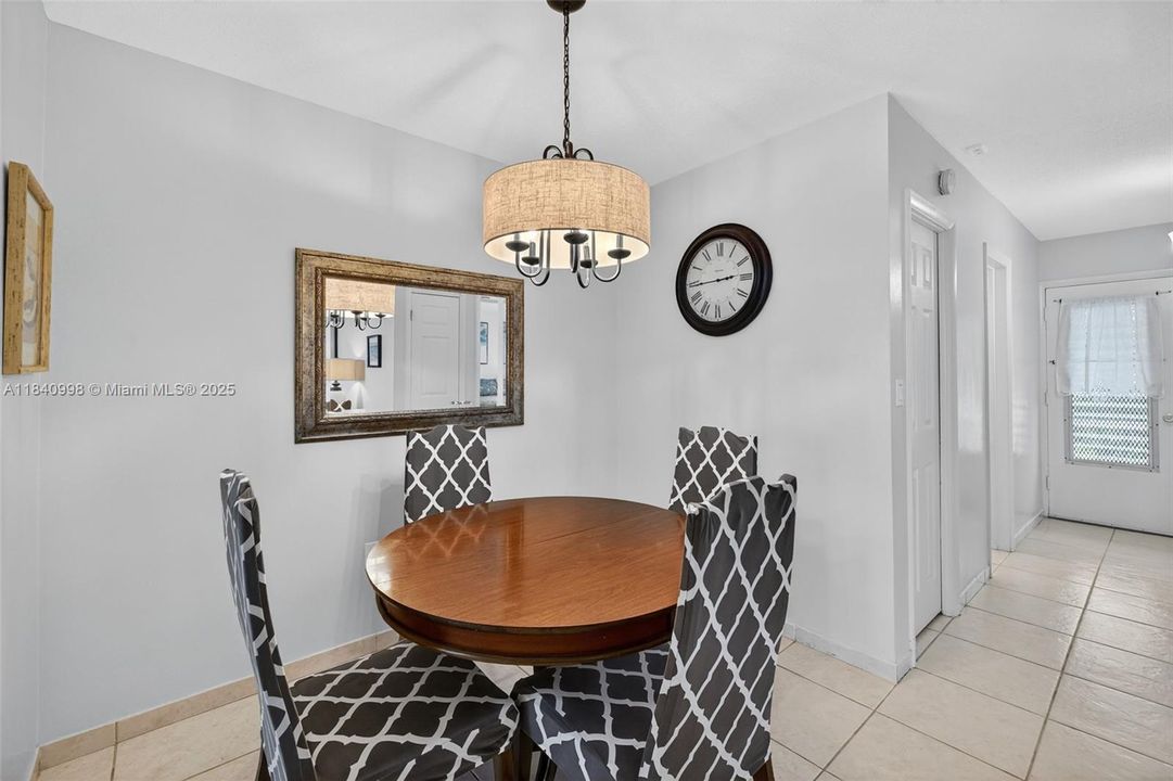 En Venta: $63,900 (1 camas, 1 baños, 688 Pies cuadrados)