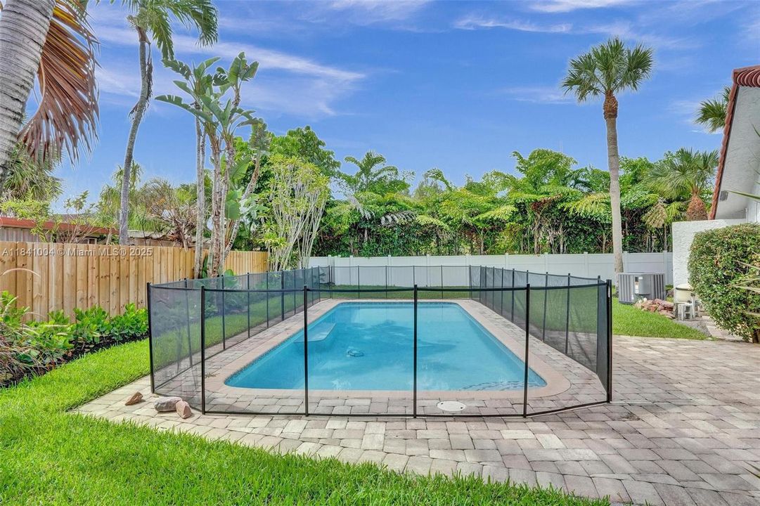 最近租的: $5,150 (4 贝兹, 2 浴室, 1684 平方英尺)