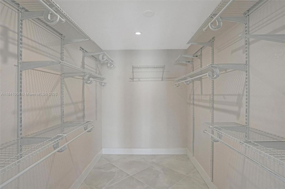 最近租的: $5,150 (4 贝兹, 2 浴室, 1684 平方英尺)