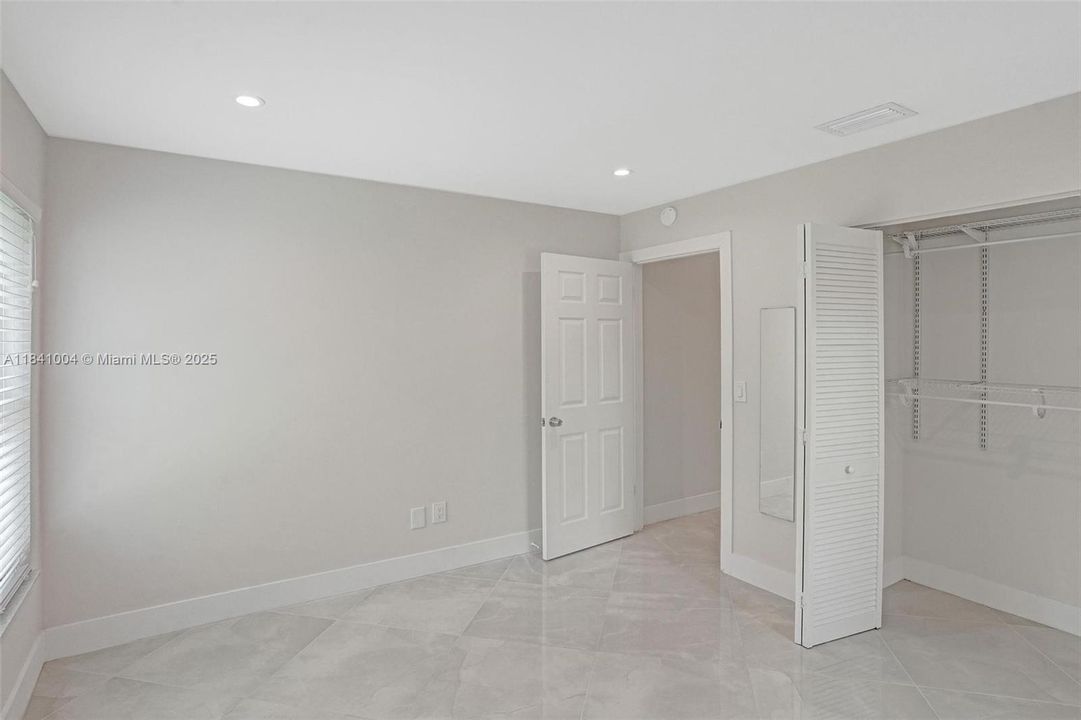 最近租的: $5,150 (4 贝兹, 2 浴室, 1684 平方英尺)