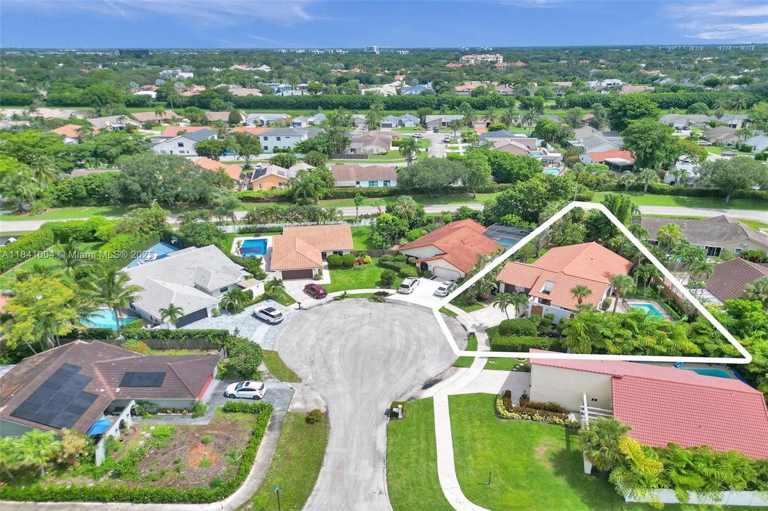 最近租的: $5,150 (4 贝兹, 2 浴室, 1684 平方英尺)