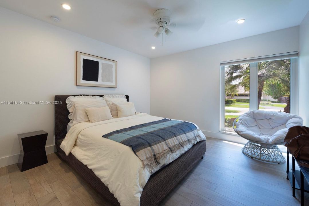 待售: $2,649,000 (5 贝兹, 5 浴室, 3605 平方英尺)