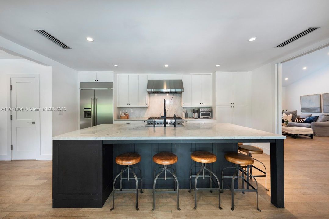 待售: $2,649,000 (5 贝兹, 5 浴室, 3605 平方英尺)