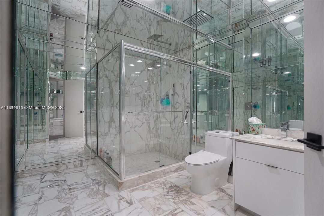 待售: $2,100,000 (2 贝兹, 3 浴室, 2540 平方英尺)