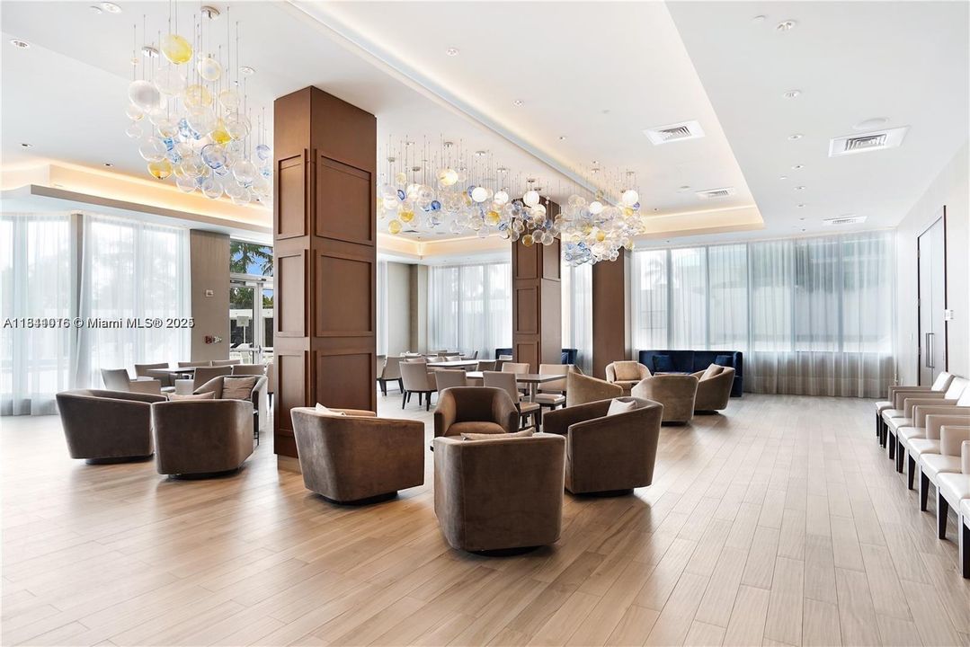 待售: $2,100,000 (2 贝兹, 3 浴室, 2540 平方英尺)