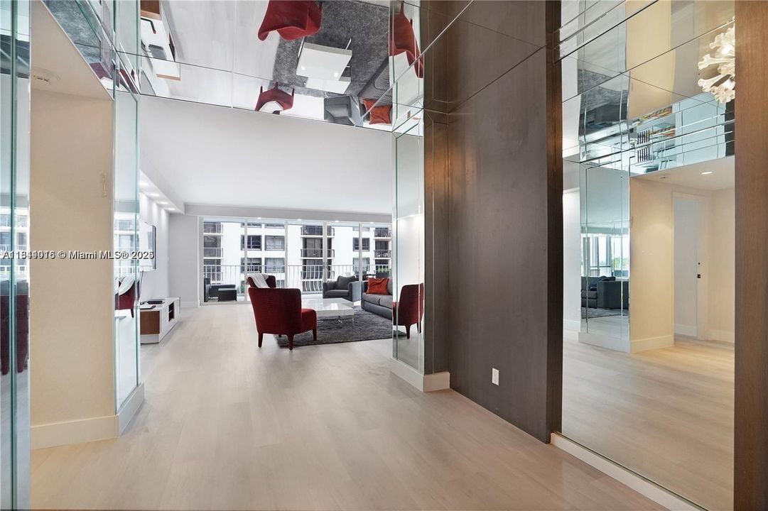 待售: $2,100,000 (2 贝兹, 3 浴室, 2540 平方英尺)