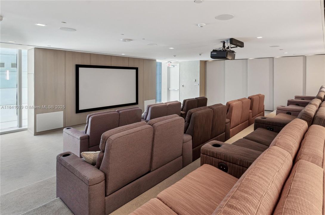 For Sale: $1,775,000 (2 beds, 2 baths, 1910 Square Feet)