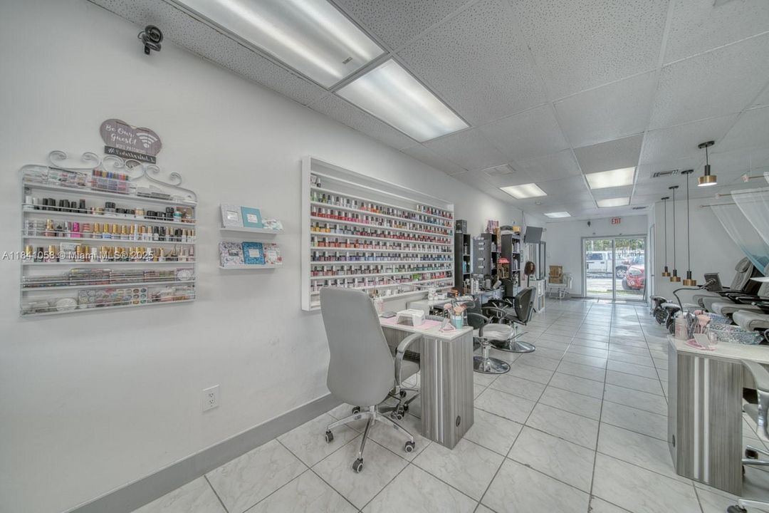 最近售出: $75,000 (0 贝兹, 0 浴室, 0 平方英尺)