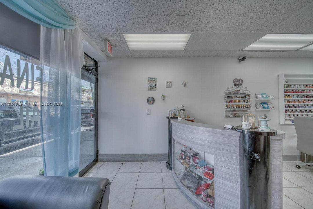 最近售出: $75,000 (0 贝兹, 0 浴室, 0 平方英尺)