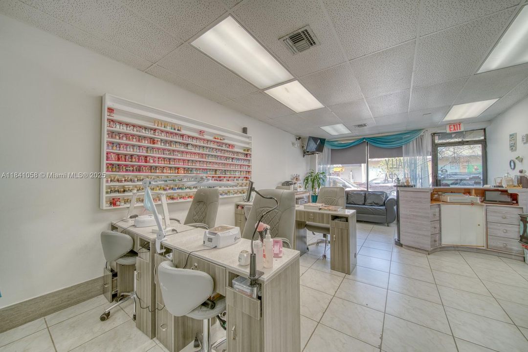 最近售出: $75,000 (0 贝兹, 0 浴室, 0 平方英尺)