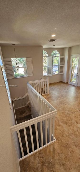 En Venta: $436,000 (3 camas, 2 baños, 1421 Pies cuadrados)