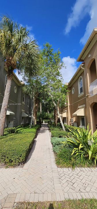 En Venta: $436,000 (3 camas, 2 baños, 1421 Pies cuadrados)