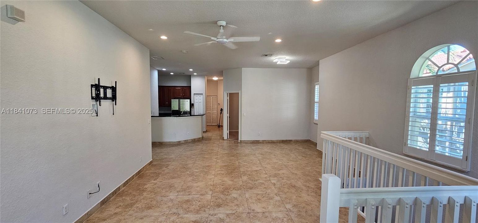 En Venta: $436,000 (3 camas, 2 baños, 1421 Pies cuadrados)