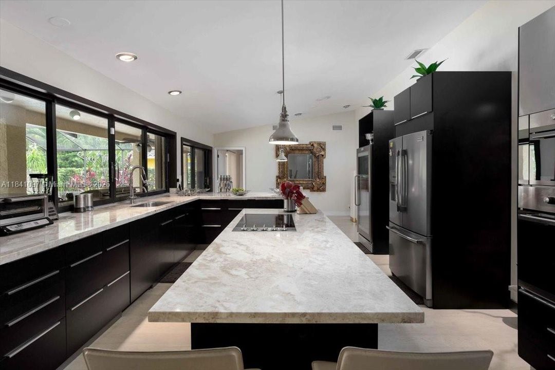 Recently Sold: $1,150,000 (4 beds, 3 baths, 3073 Square Feet)