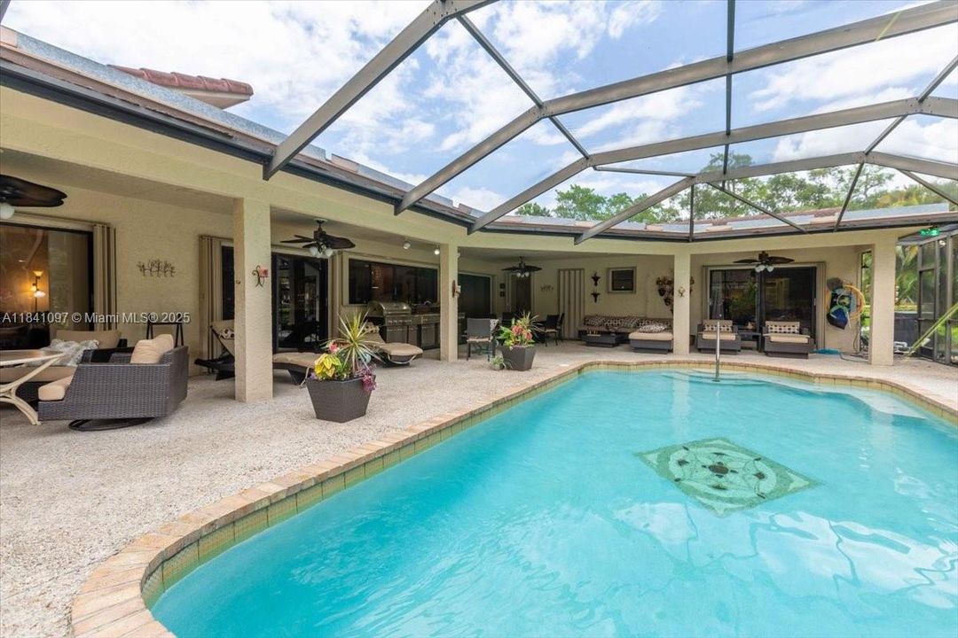 Recently Sold: $1,150,000 (4 beds, 3 baths, 3073 Square Feet)