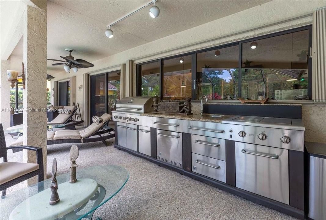 Recently Sold: $1,150,000 (4 beds, 3 baths, 3073 Square Feet)