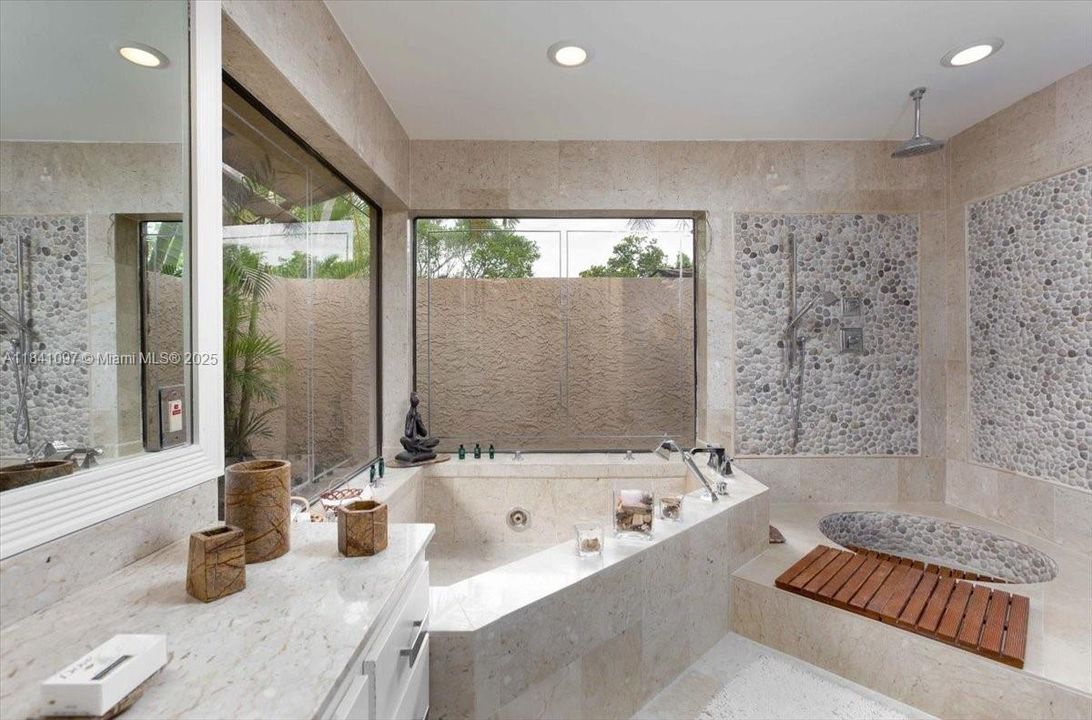 Recently Sold: $1,150,000 (4 beds, 3 baths, 3073 Square Feet)