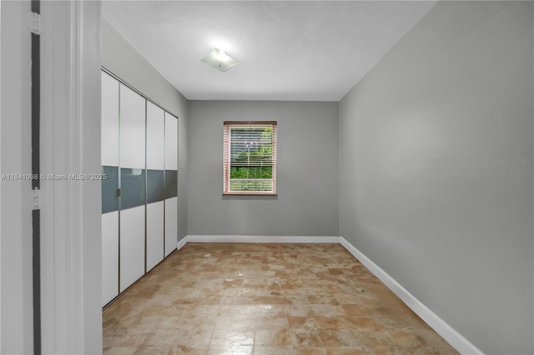 Vendido Recientemente: $799,000 (5 camas, 4 baños, 1891 Pies cuadrados)