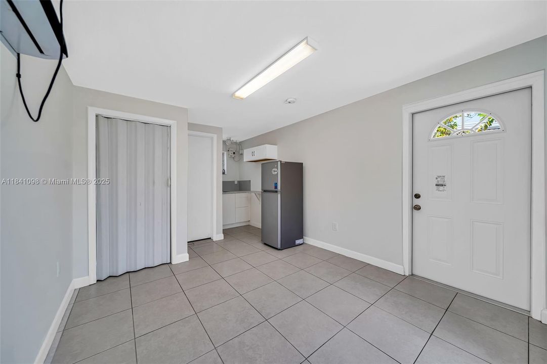 fully permitted 240 sq ft detached exercise room. features : its own private entrance, dedicated parking, mini-split A/C, full bathroom, renovated wet bar with fridge, and a closet.