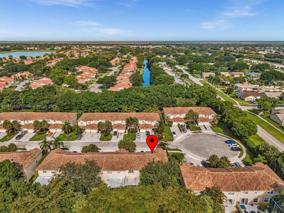 Recently Rented: $3,600 (3 beds, 2 baths, 1653 Square Feet)