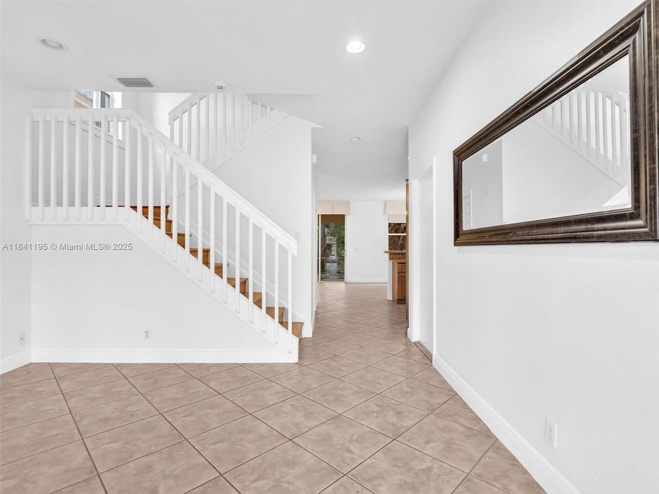 Recently Rented: $3,600 (3 beds, 2 baths, 1653 Square Feet)