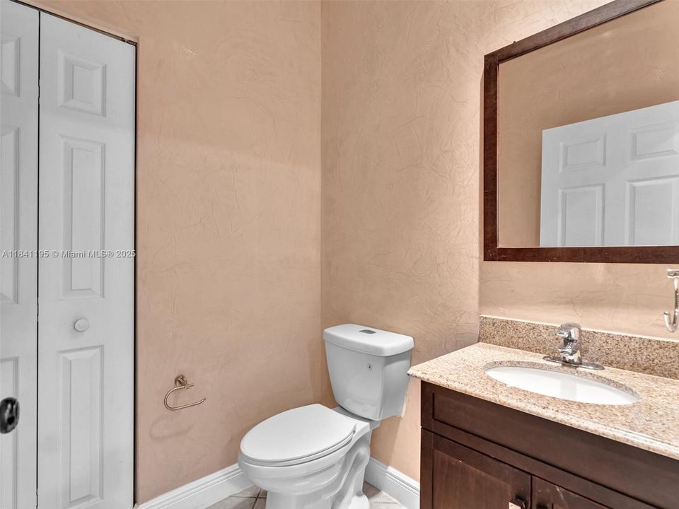 Recently Rented: $3,600 (3 beds, 2 baths, 1653 Square Feet)