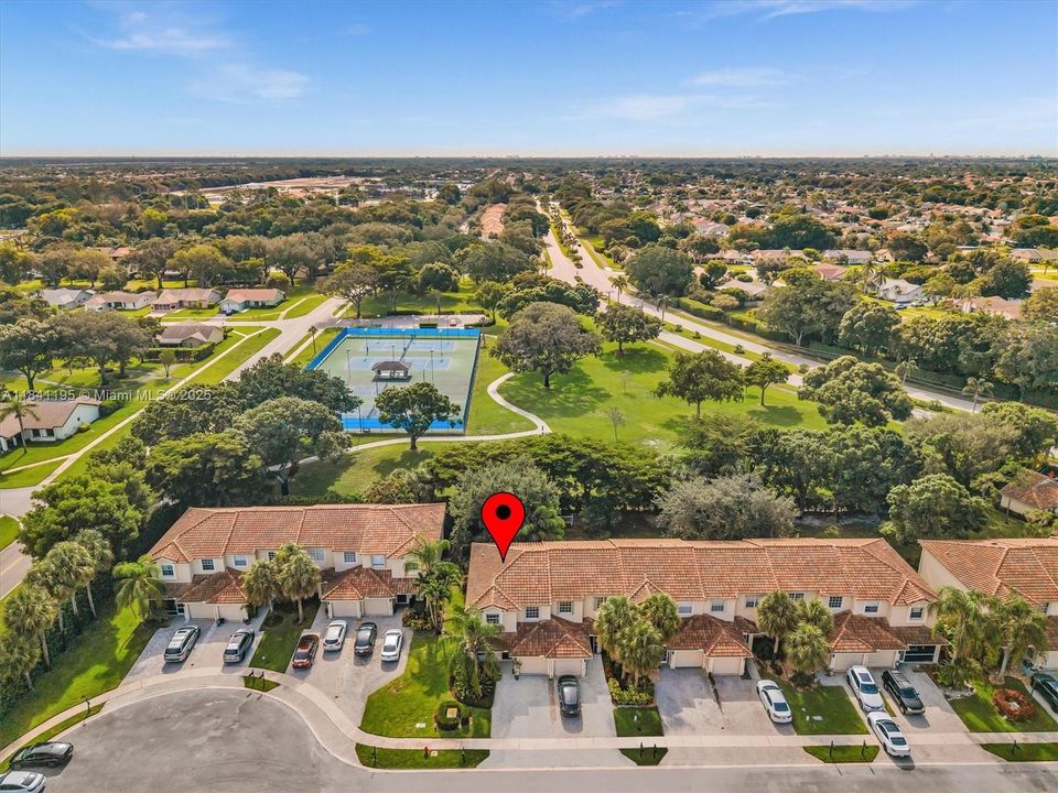 Recently Rented: $3,600 (3 beds, 2 baths, 1653 Square Feet)