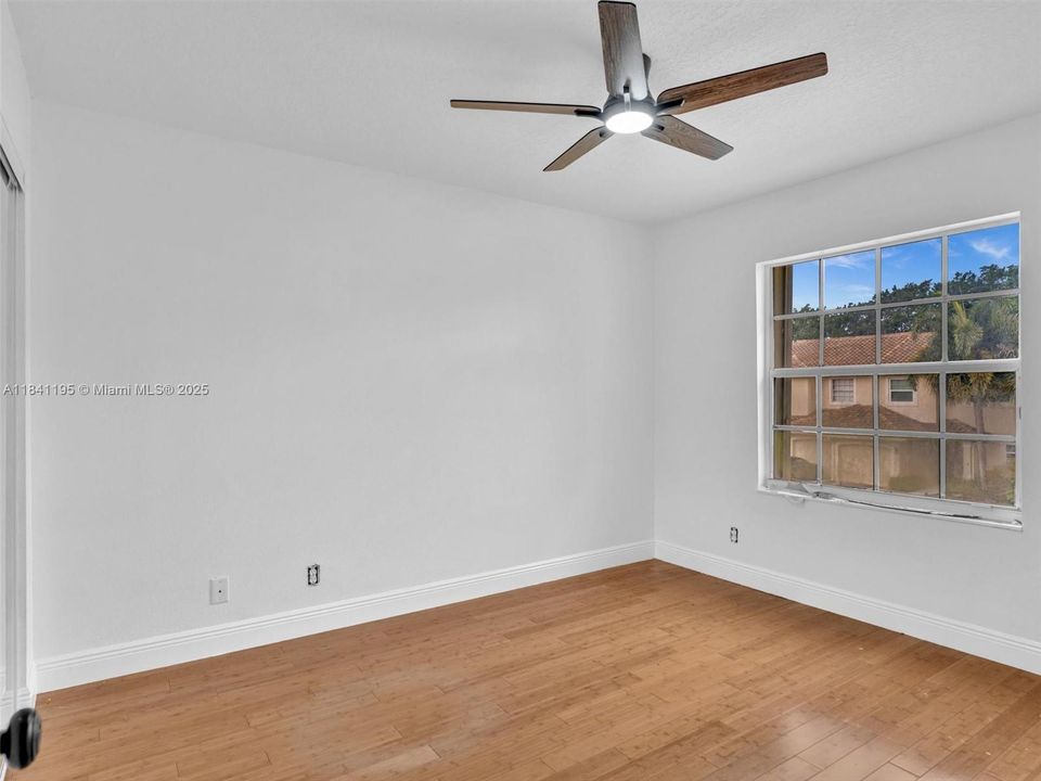 Recently Rented: $3,600 (3 beds, 2 baths, 1653 Square Feet)