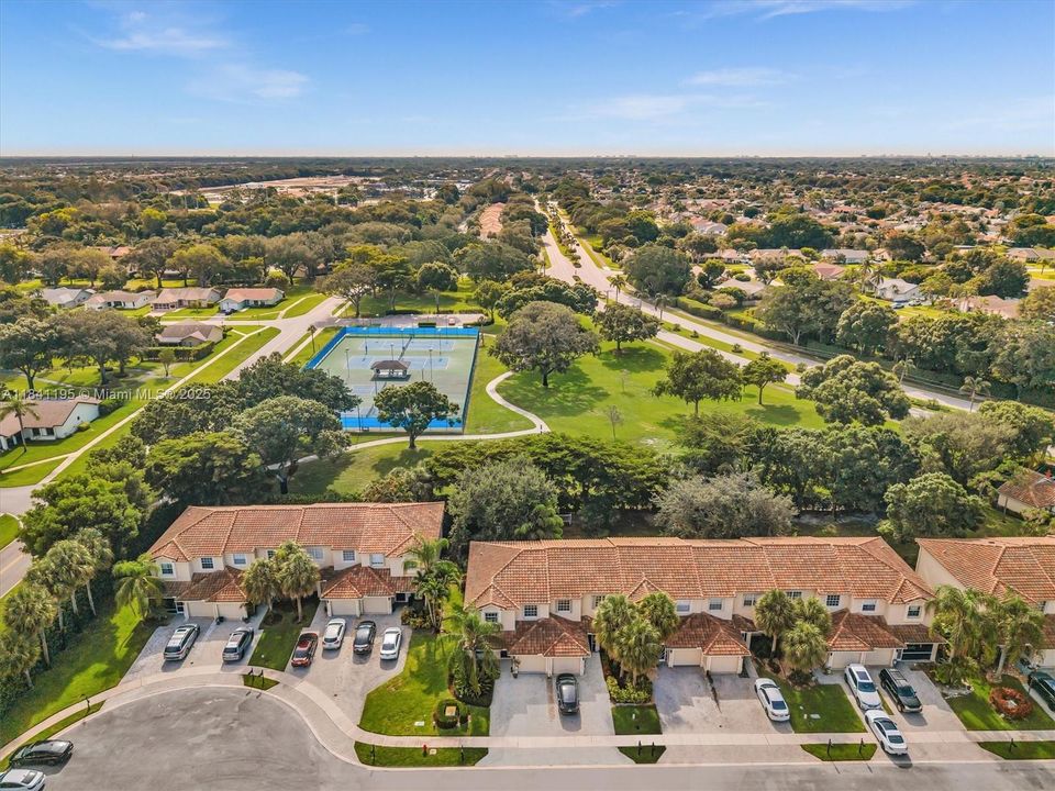 Recently Rented: $3,600 (3 beds, 2 baths, 1653 Square Feet)